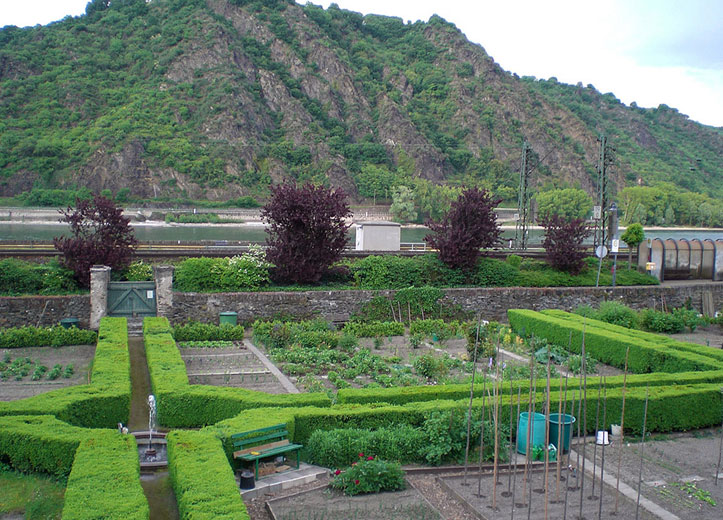 Hirzenach, Rhein – Propsteigarten